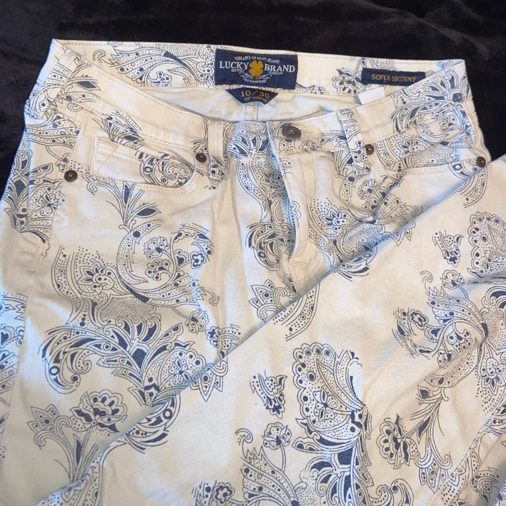 White/Blue Paisley Lucky Brand Skinny Jeans